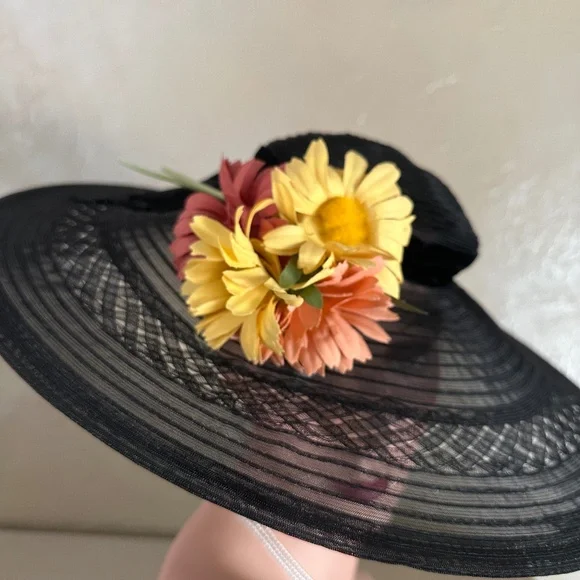 DREAMY 1940s' BLACK CRIN WIDE BRIM TILT HAT + YELLOW/PEACH FABRIC FLOWERS